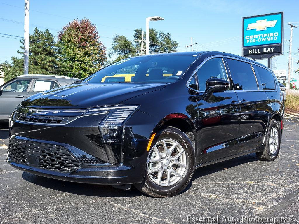 Chrysler Pacifica 2027