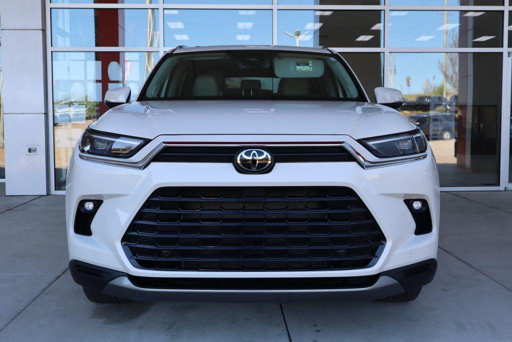 Toyota Grand Highlander 2024