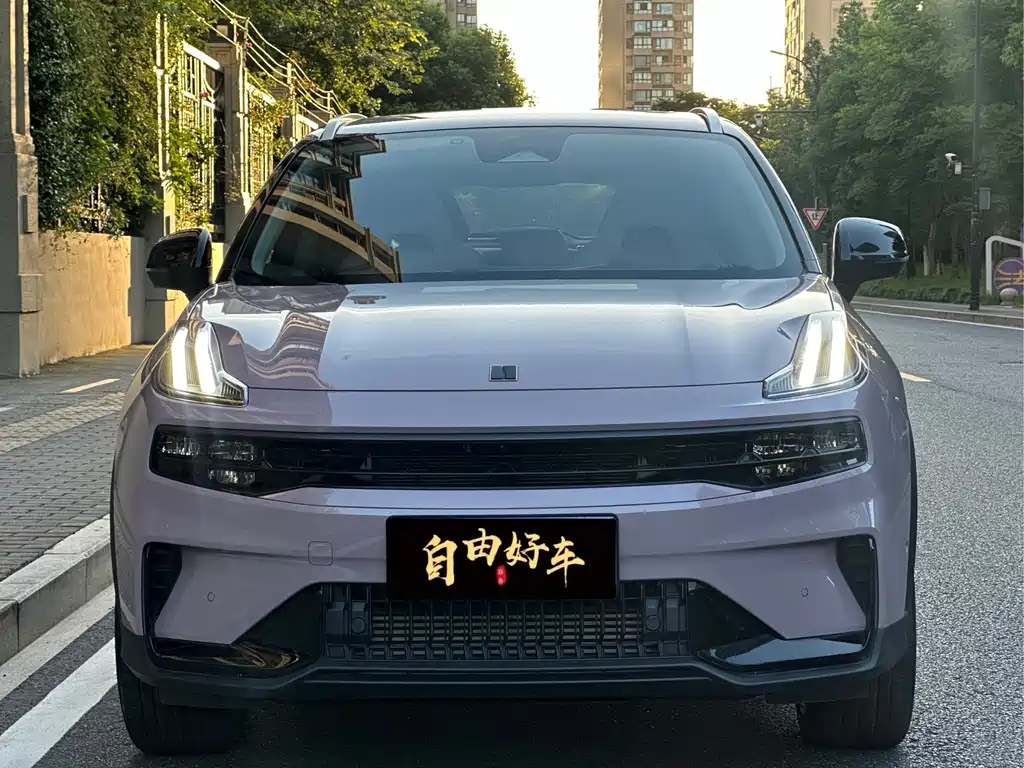 Lynk & Co 06 2023