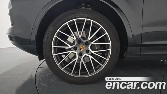 Porsche Cayenne 2021
