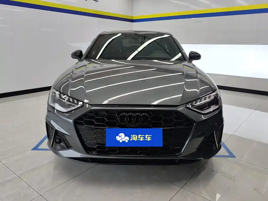 Audi A4 2023