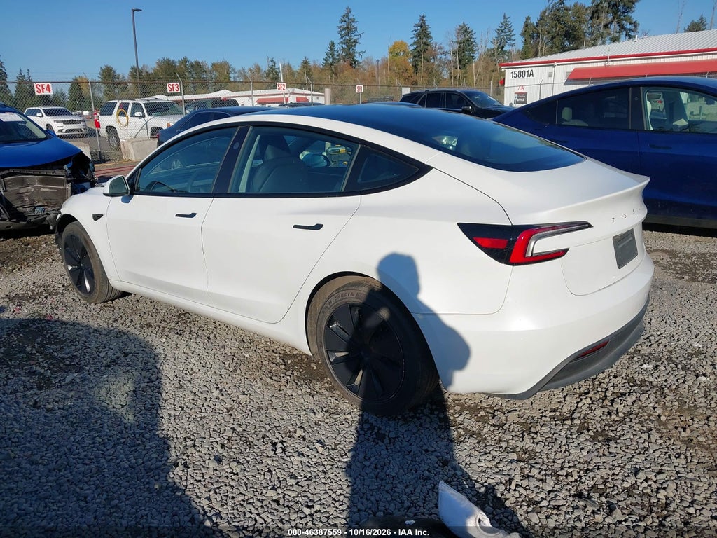 Tesla Model 3 2024