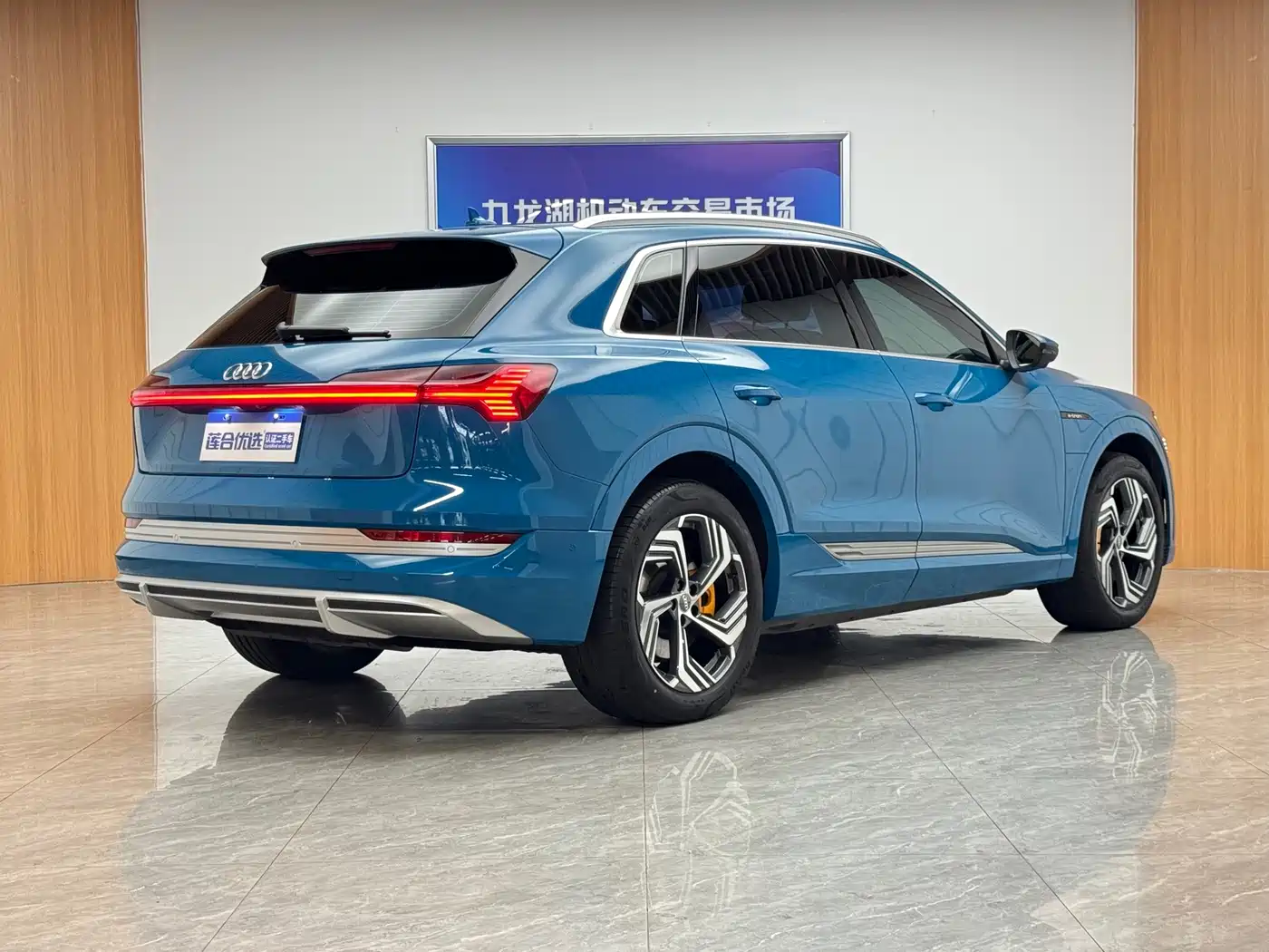 Audi e-tron 2022