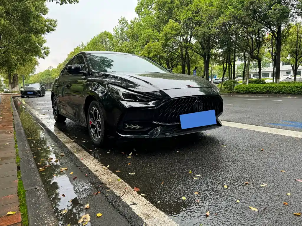 MG MG5 2021