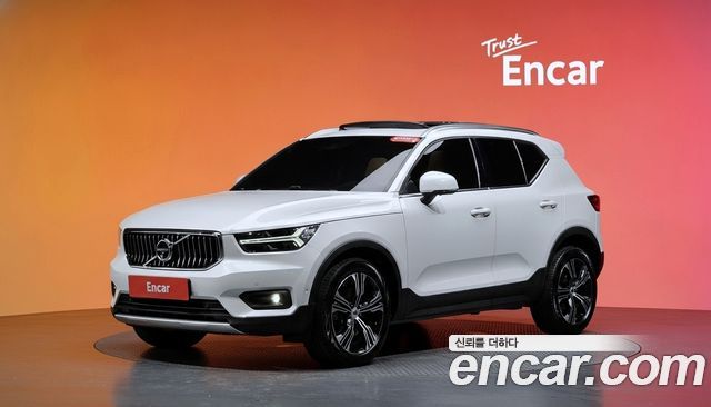 Volvo XC40 2021