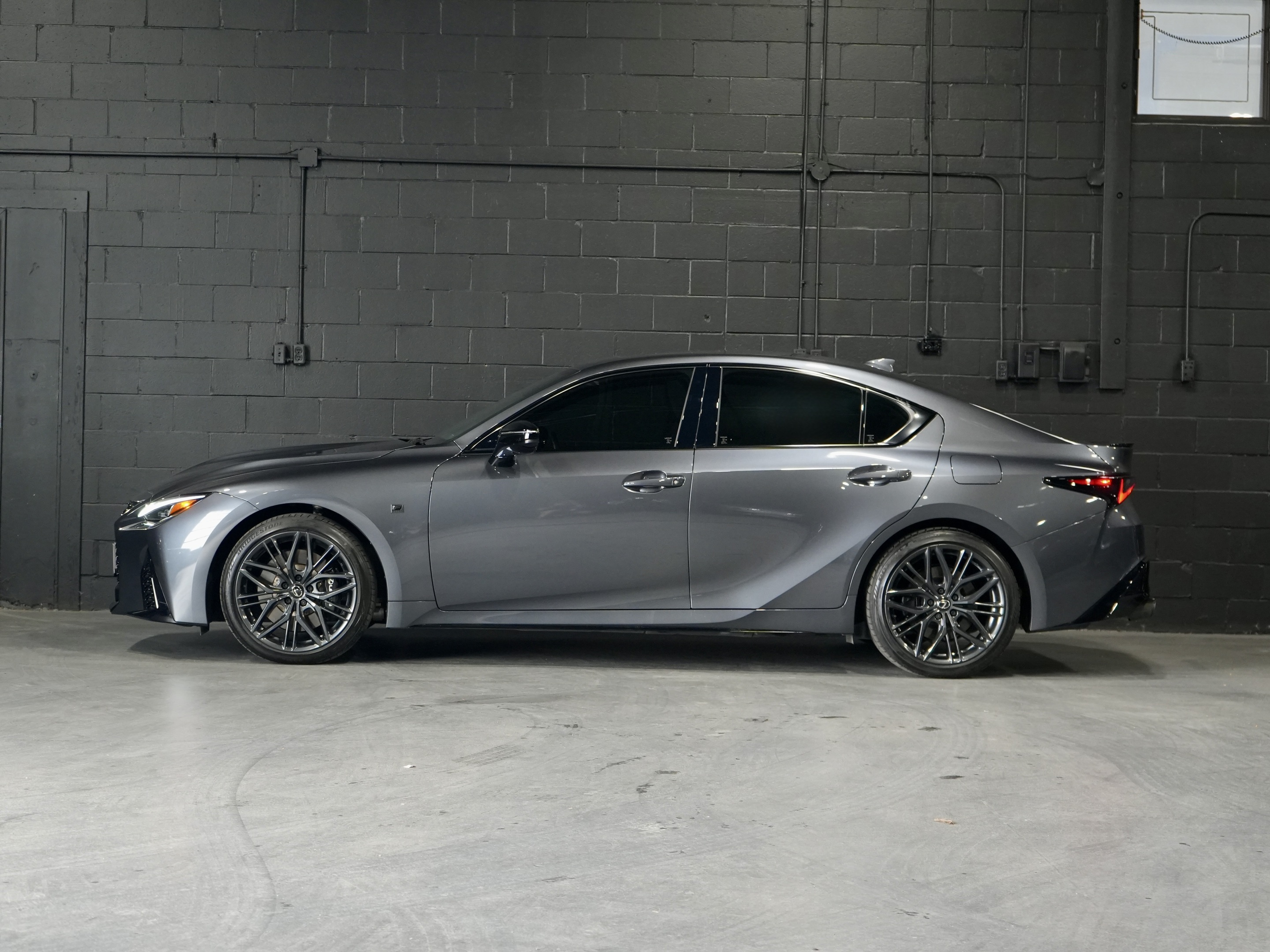 Lexus IS 2025