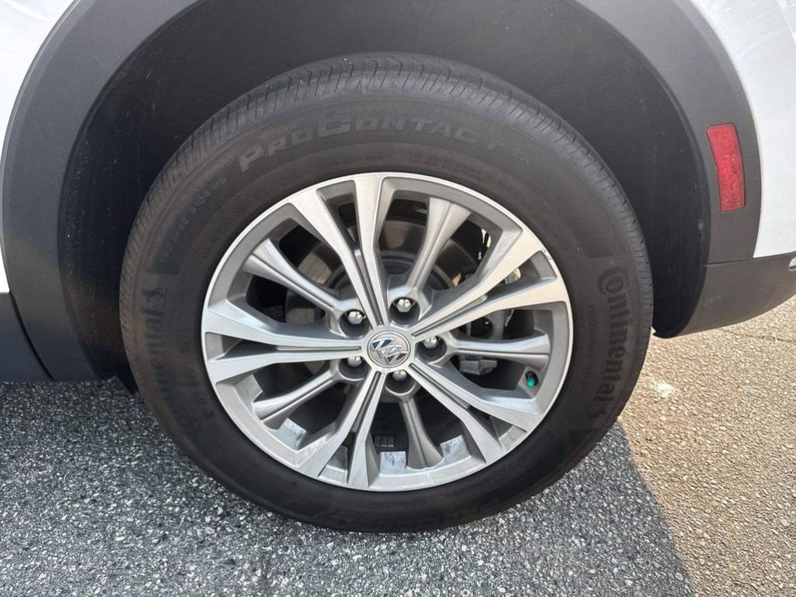 Buick Envision 2023