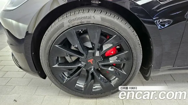 Tesla Model 3 2024
