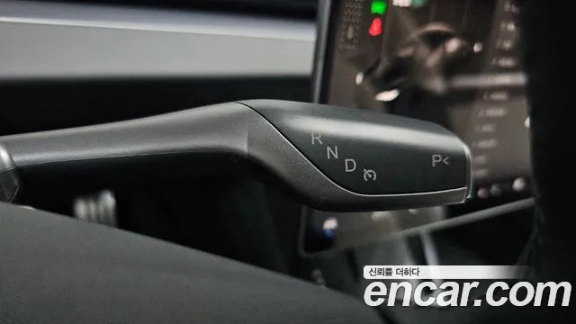 Tesla Model 3 2025