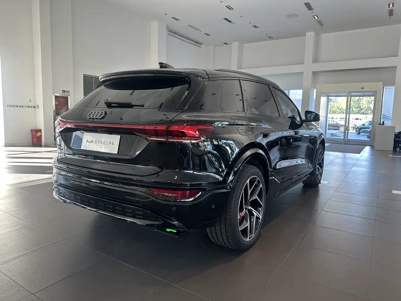 Audi e-tron 2025