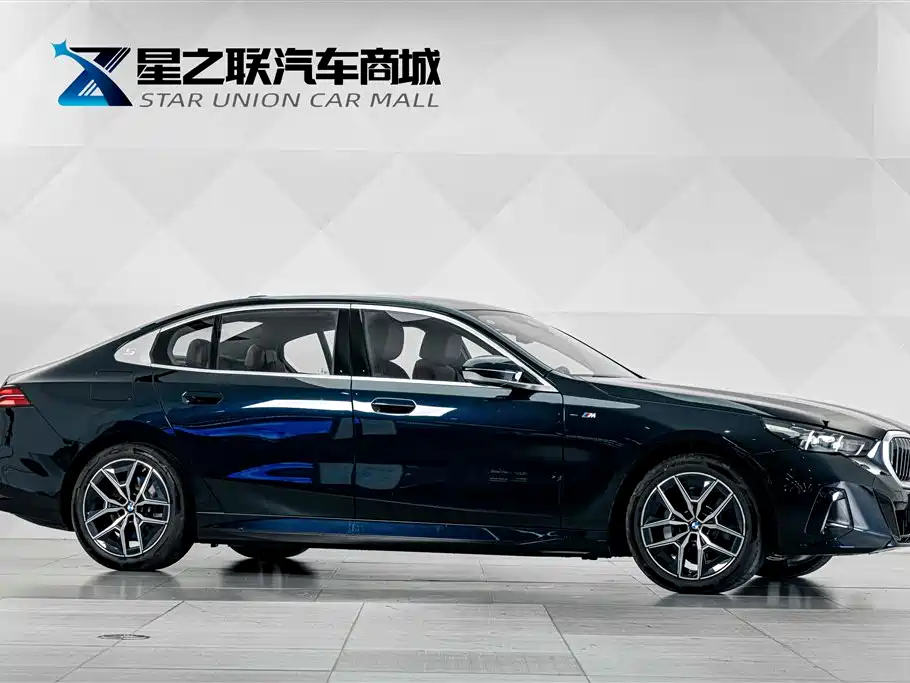 BMW i5 2026