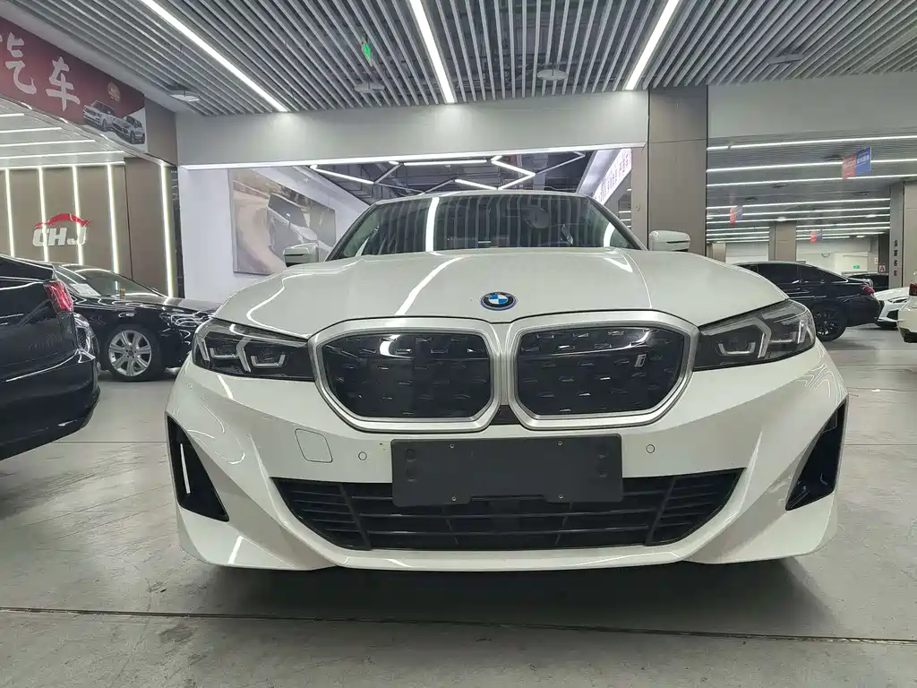 BMW i3 2023