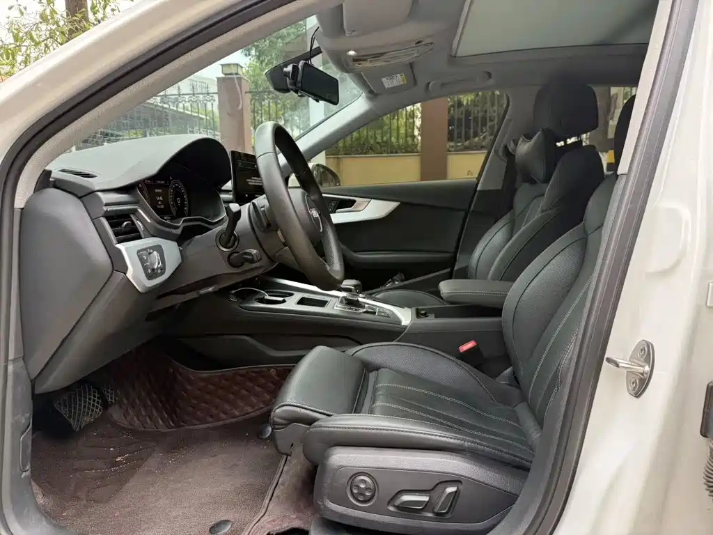 Audi A4 2022