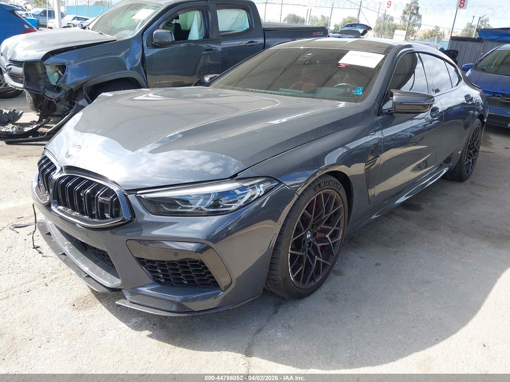 BMW M8 2022