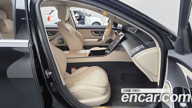 Mercedes-Benz S-Класс 2022