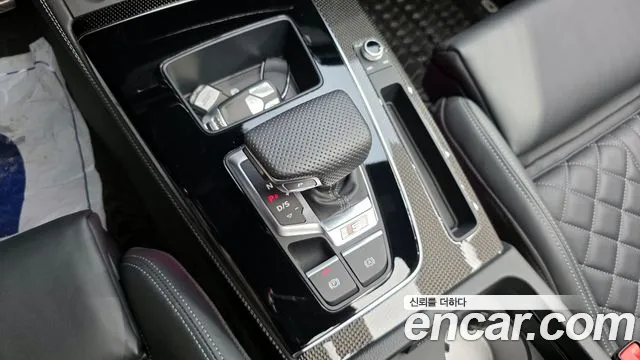 Audi SQ5 2022
