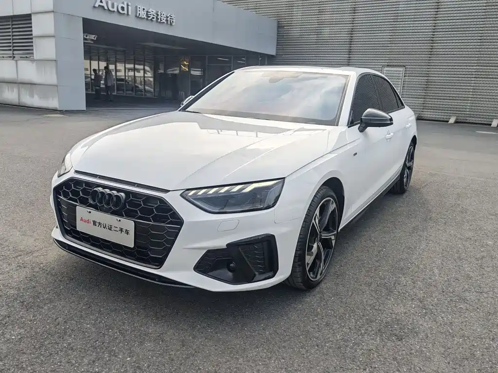 Audi A4 2023