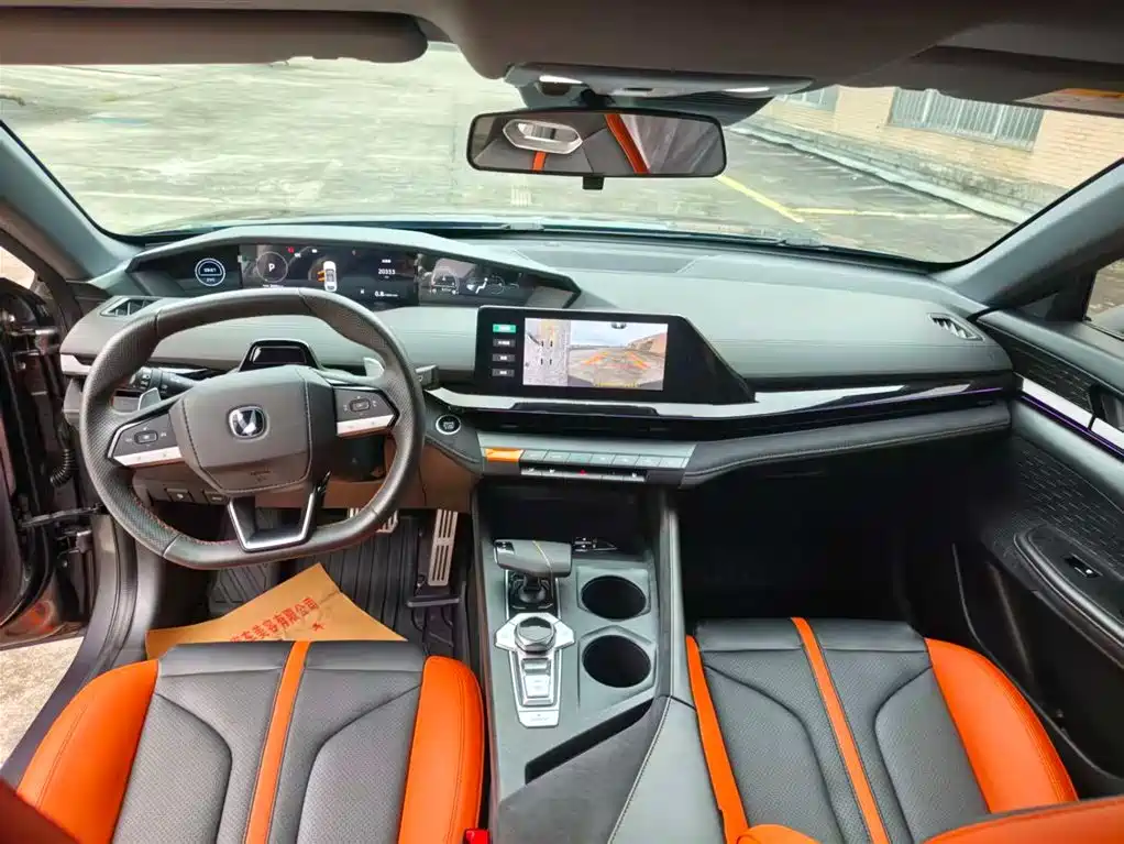 Changan UNI-V 2024