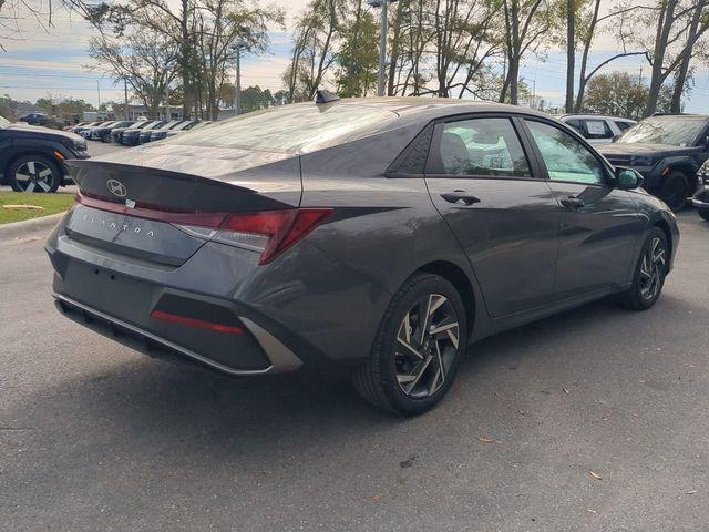 Hyundai Elantra 2025