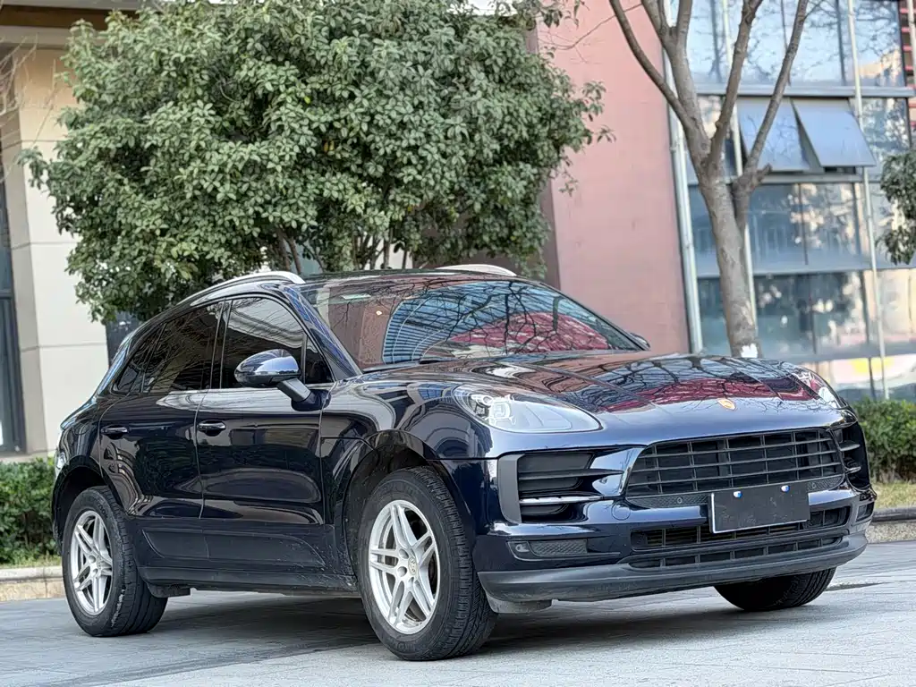 Porsche Macan 2021
