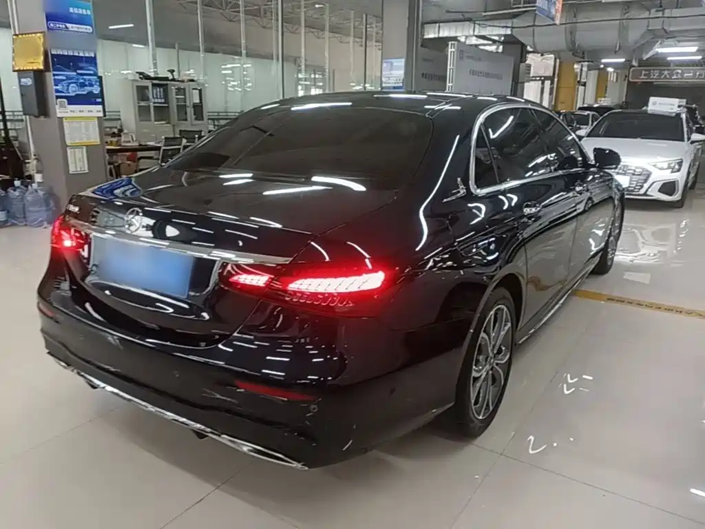 Mercedes-Benz E-Класс 2021