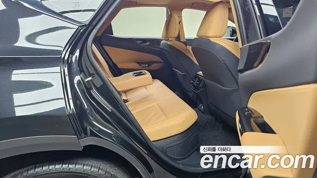 Lexus NX 2025