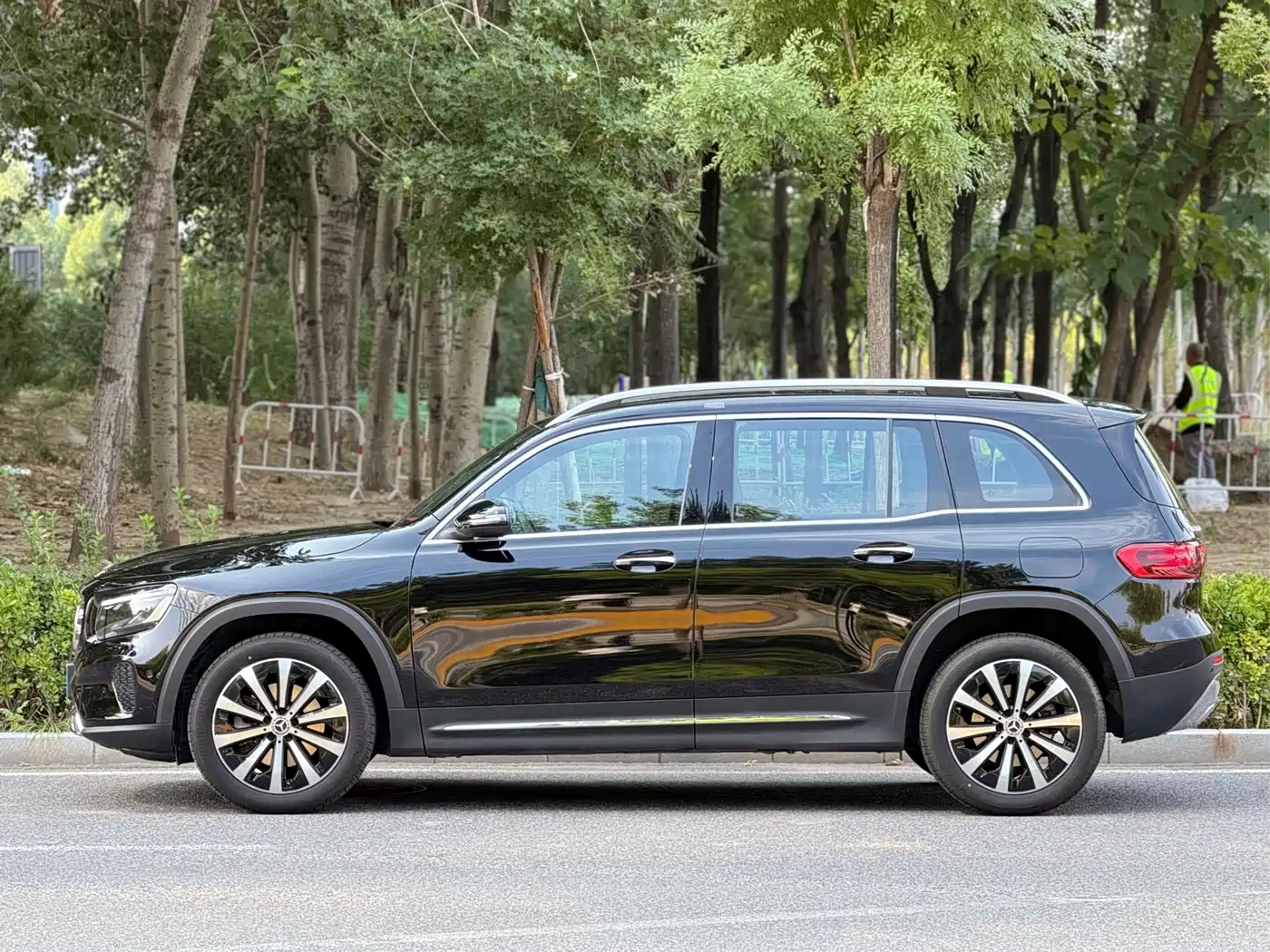 Mercedes-Benz GLB 2025