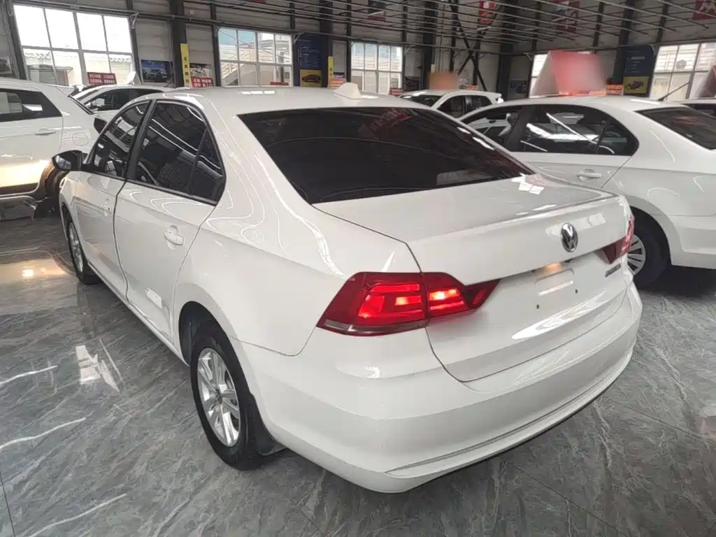Volkswagen Santana 2021