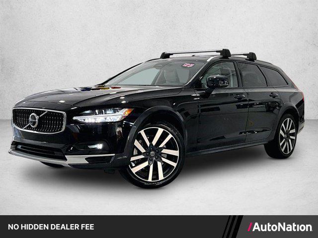 Volvo V90 Cross Country 2025