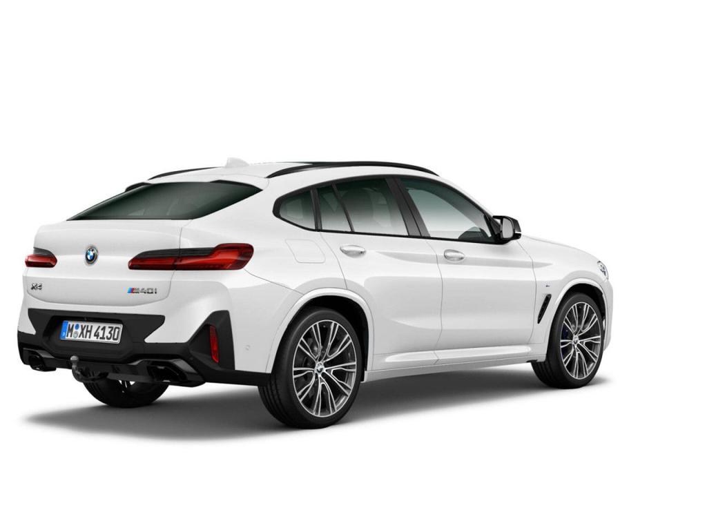 BMW X4 M40 2025