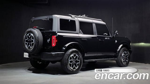 Ford Bronco 2023