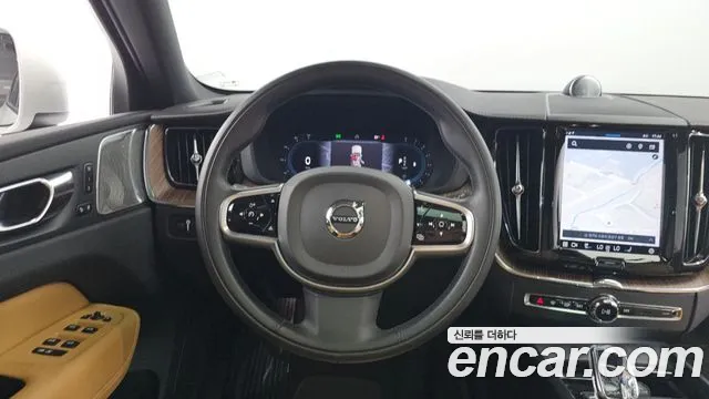Volvo XC60 2021