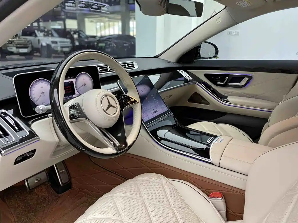 Mercedes-Benz S-Класс 2024