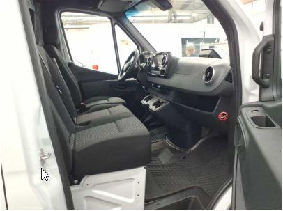 Mercedes-Benz SPRINTER 2025