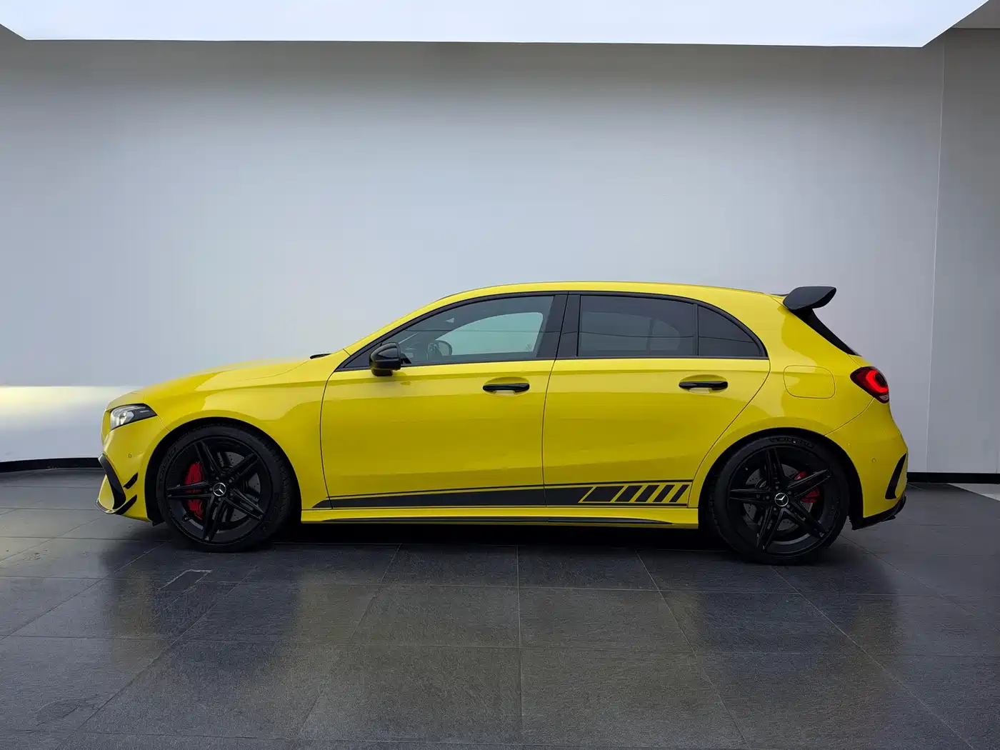 Mercedes-Benz A-Класс 2021