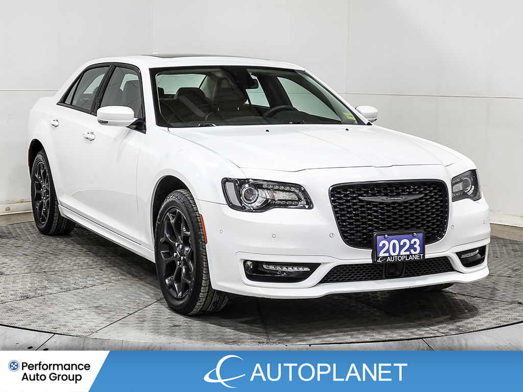 Chrysler 300 2023