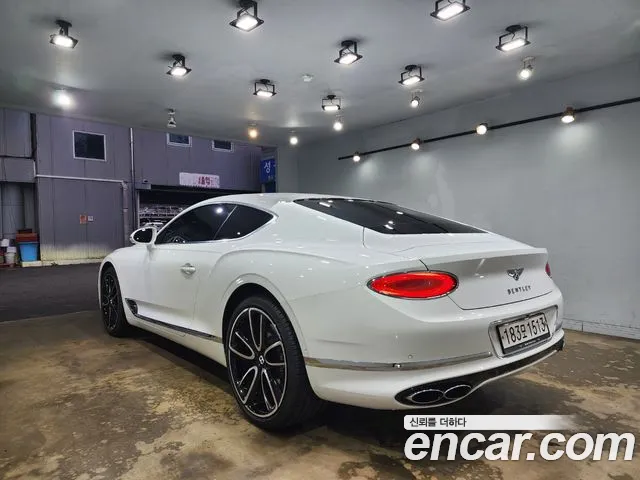 Bentley Continental 2022