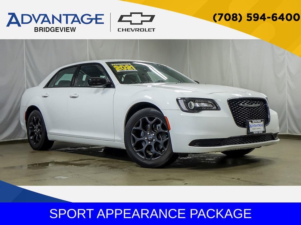 Chrysler 300 2021