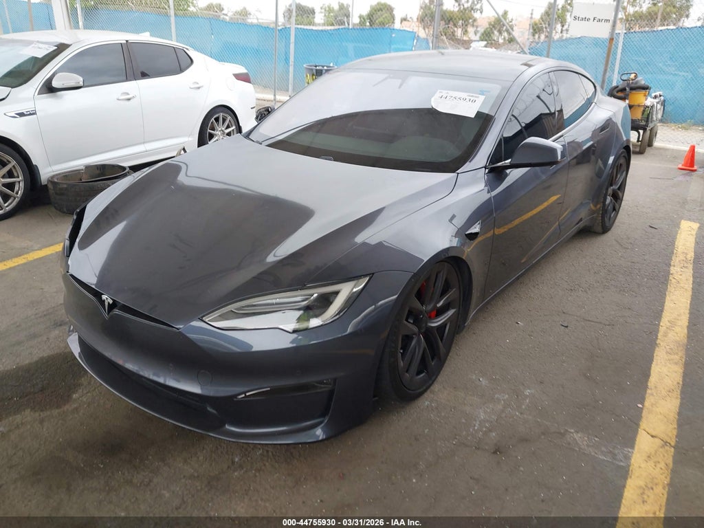 Tesla Model S 2021