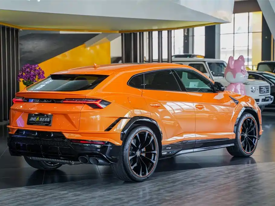 Lamborghini Urus 2024
