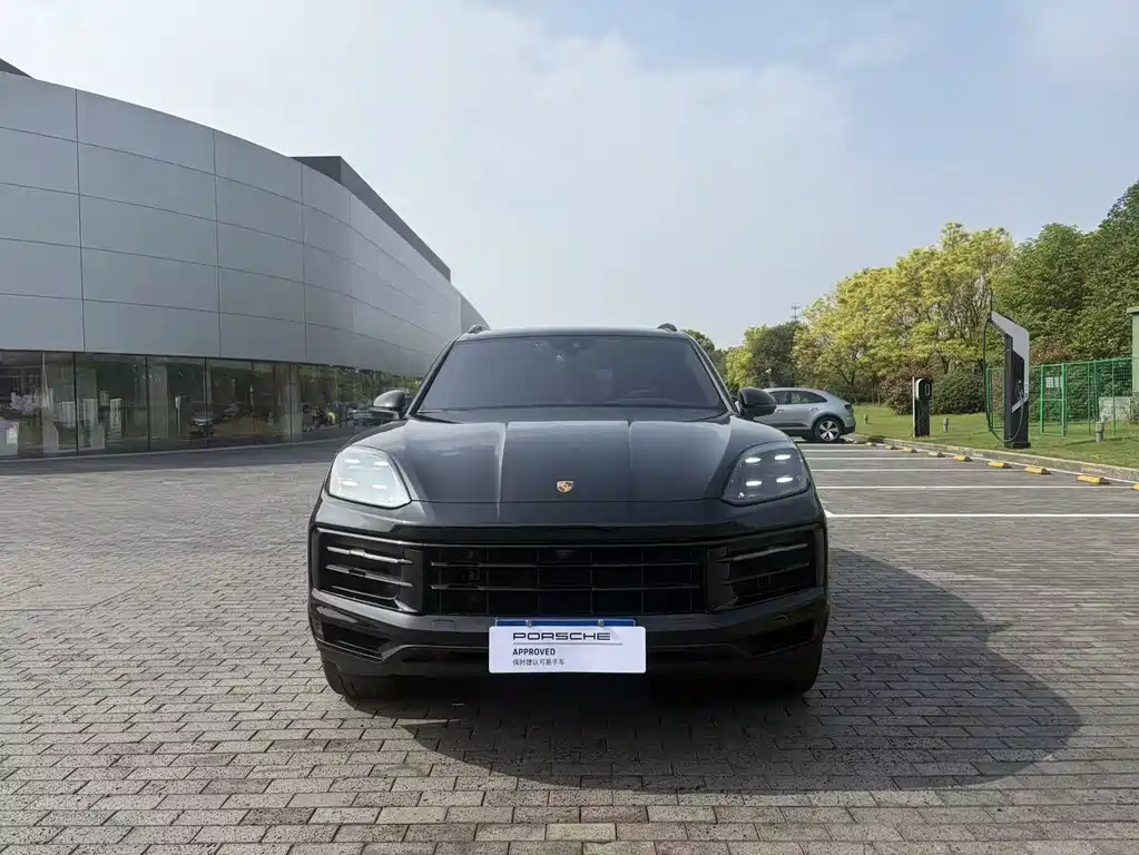 Porsche Cayenne 2025