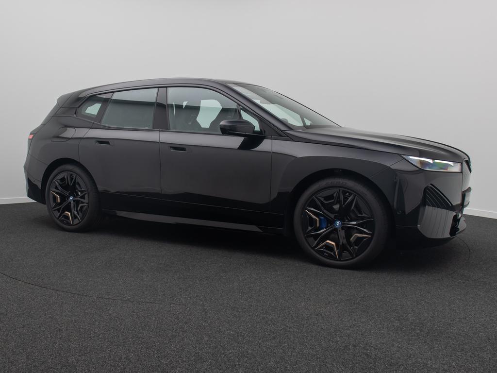BMW iX 2023