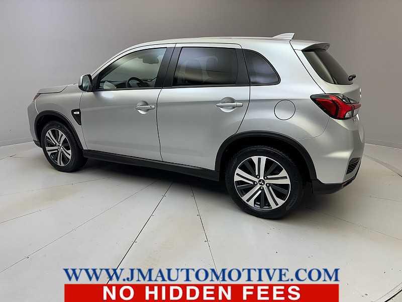 Mitsubishi Outlander Sport 2024