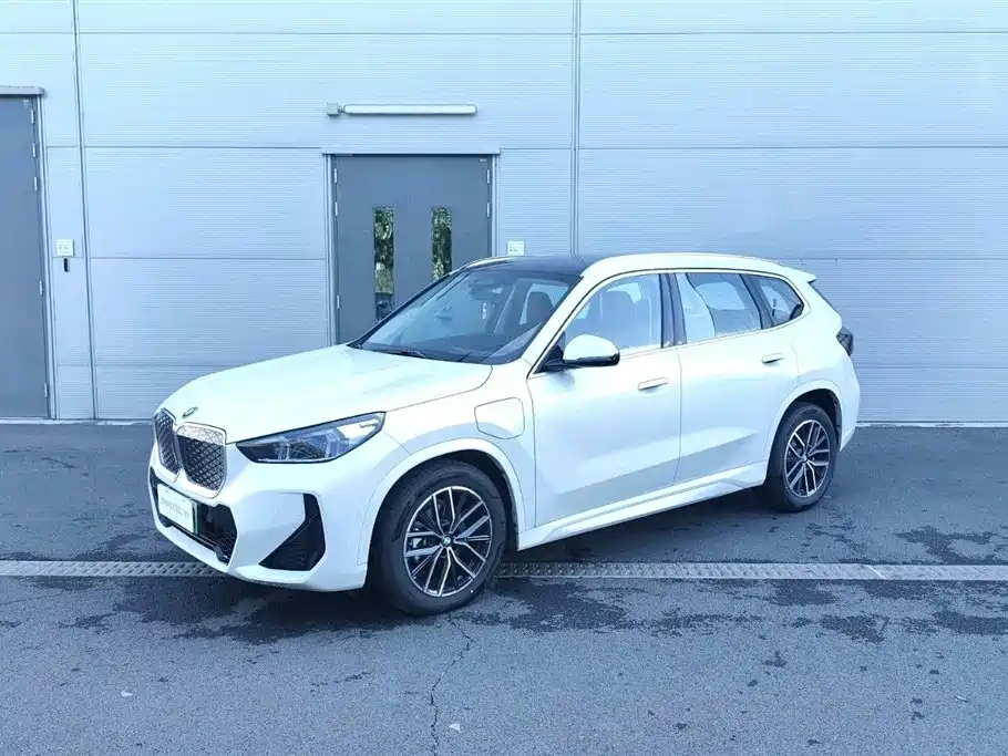 BMW iX1 2026