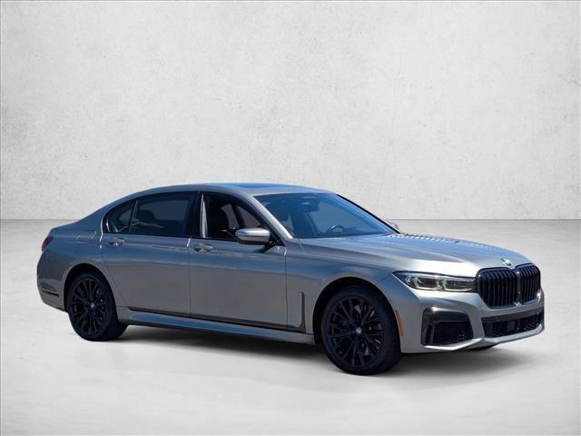 BMW 750 2021