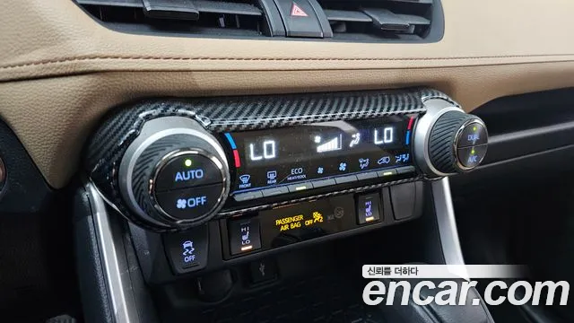 Toyota RAV4 2021