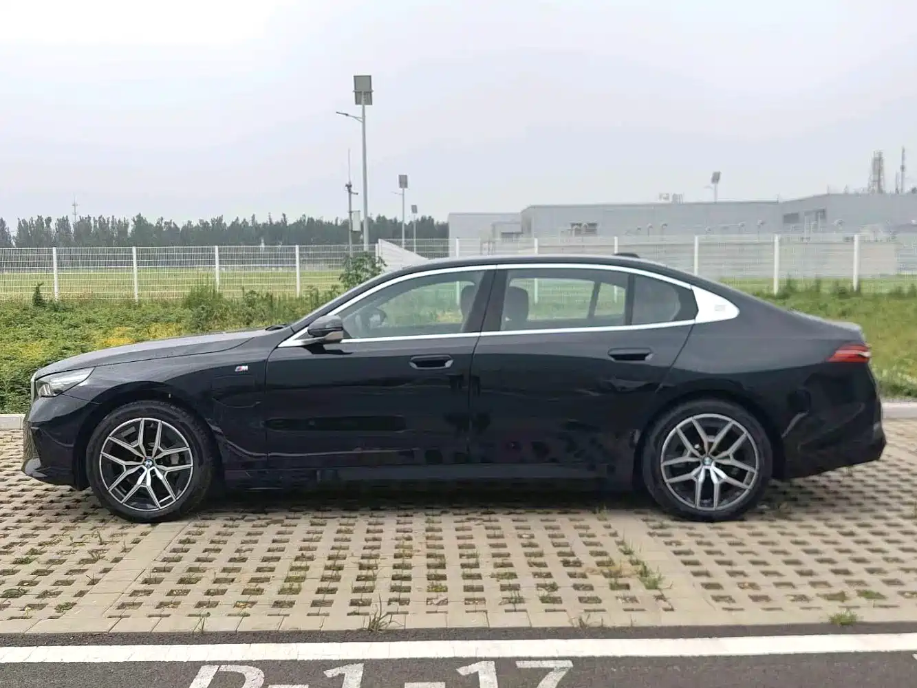 BMW i5 2025