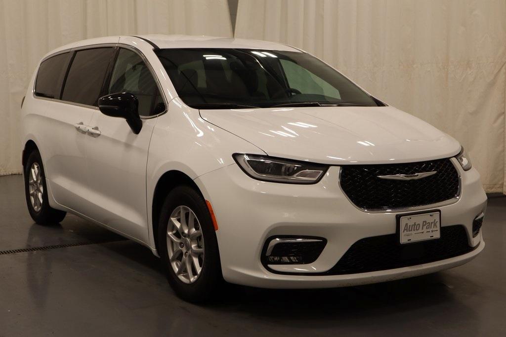 Chrysler Pacifica 2025