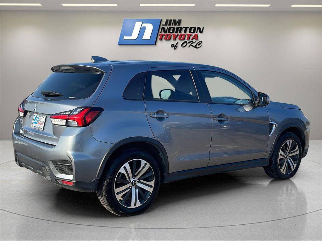 Mitsubishi Outlander Sport 2024