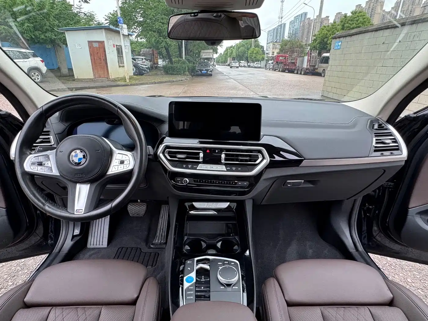 BMW iX3 2023
